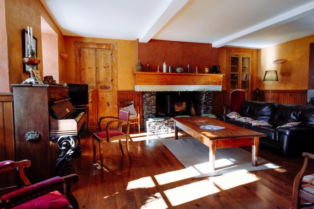 Le Poujastou Bed and Breakfast Juzet-de-Luchon Buitenkant foto