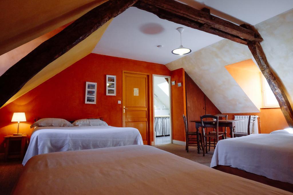 Le Poujastou Bed and Breakfast Juzet-de-Luchon Buitenkant foto